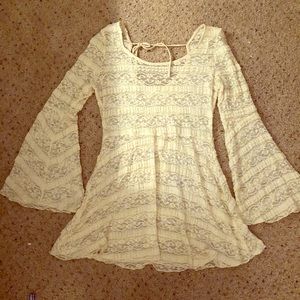 Lace bell sleeve blouse